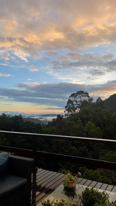 Sitio Com Piscina Natural E Cascata, Com Linda Vista Em Lumiar. Екстер'єр фото